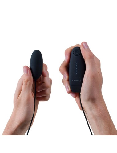 B SWISH - BNAUGHTY CLASSIC VIBRATING BULLET SCHWARZ
